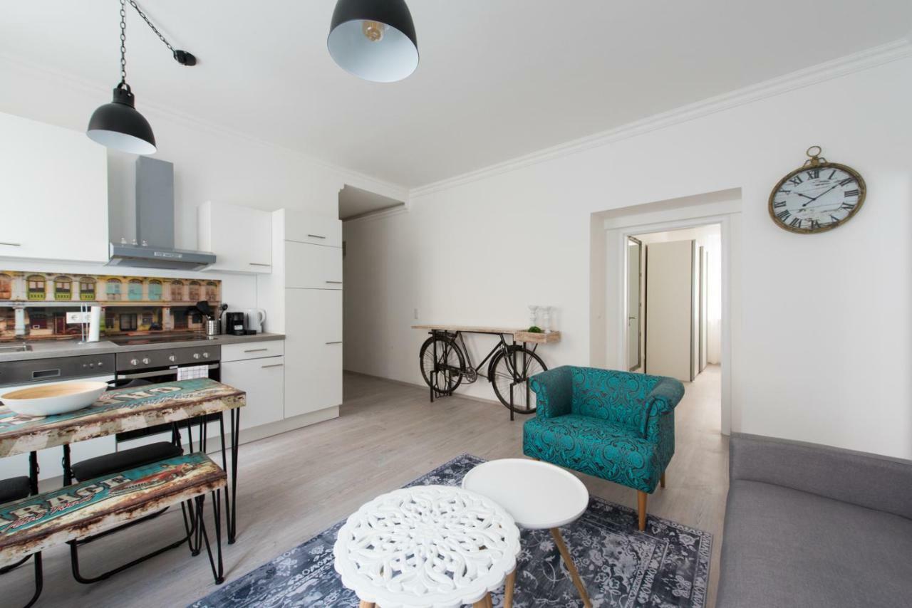 Let It Be Vienna U1, U2, U4 Karlsplatz Oper Apartment ภายนอก รูปภาพ