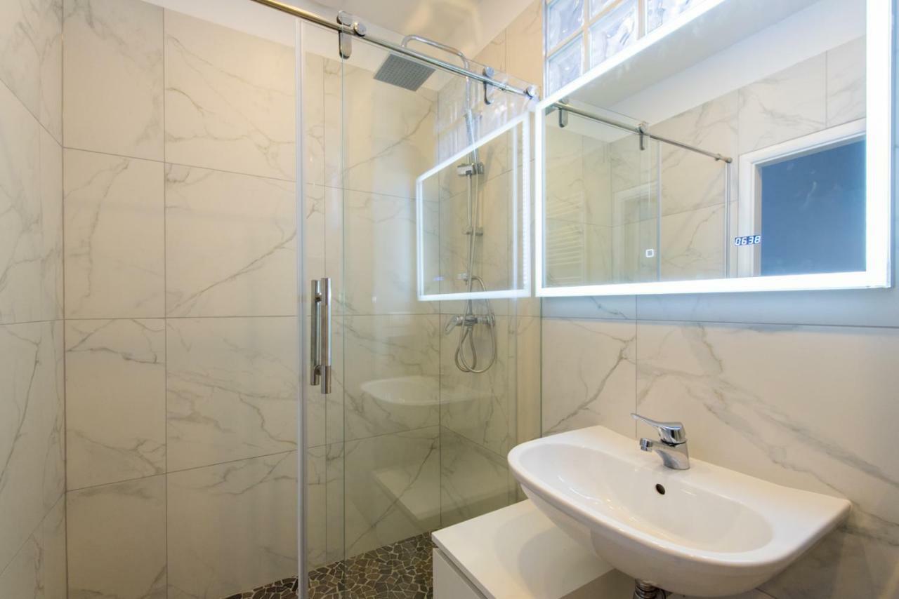 Let It Be Vienna U1, U2, U4 Karlsplatz Oper Apartment ภายนอก รูปภาพ