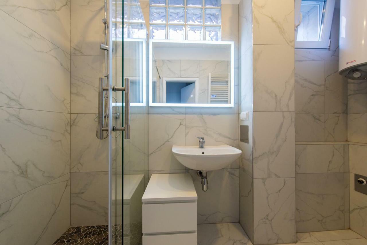 Let It Be Vienna U1, U2, U4 Karlsplatz Oper Apartment ภายนอก รูปภาพ